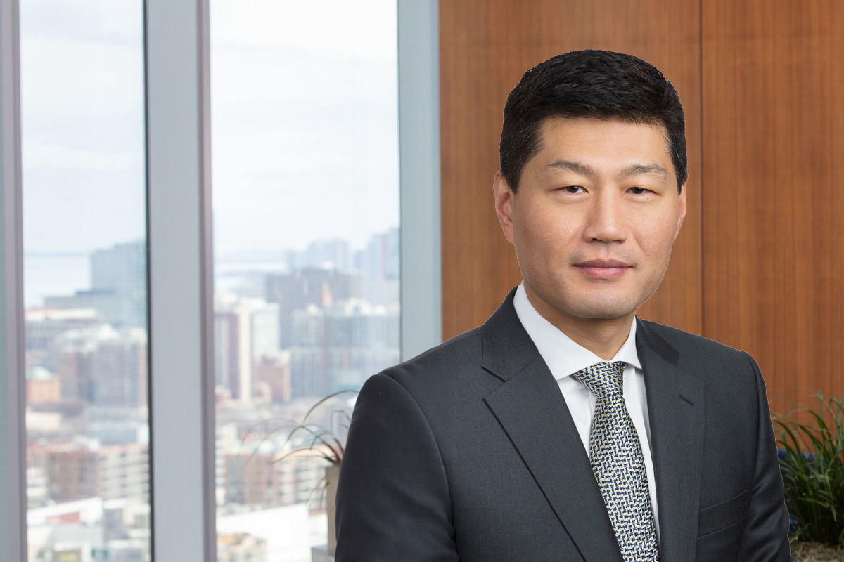 Joon P. Hong, Chapman and Cutler LLP Photo