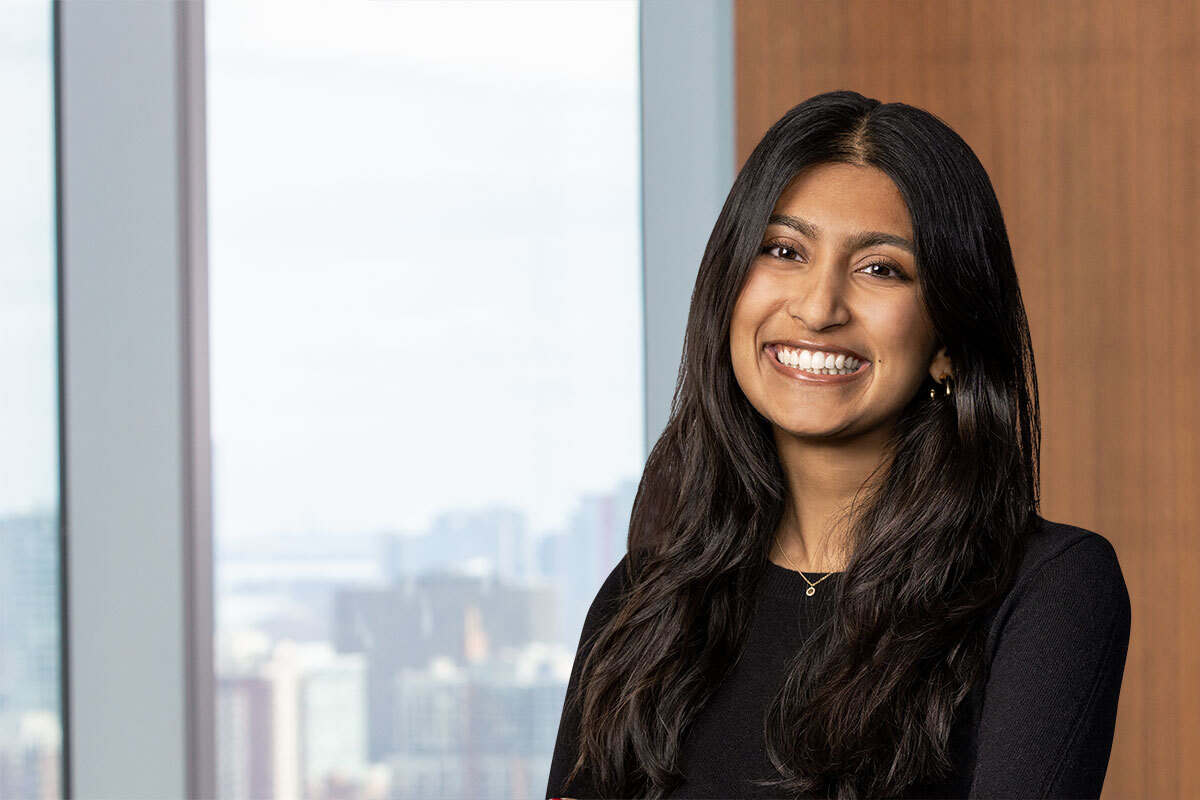 Alisha Alam, Chapman and Cutler LLP Photo